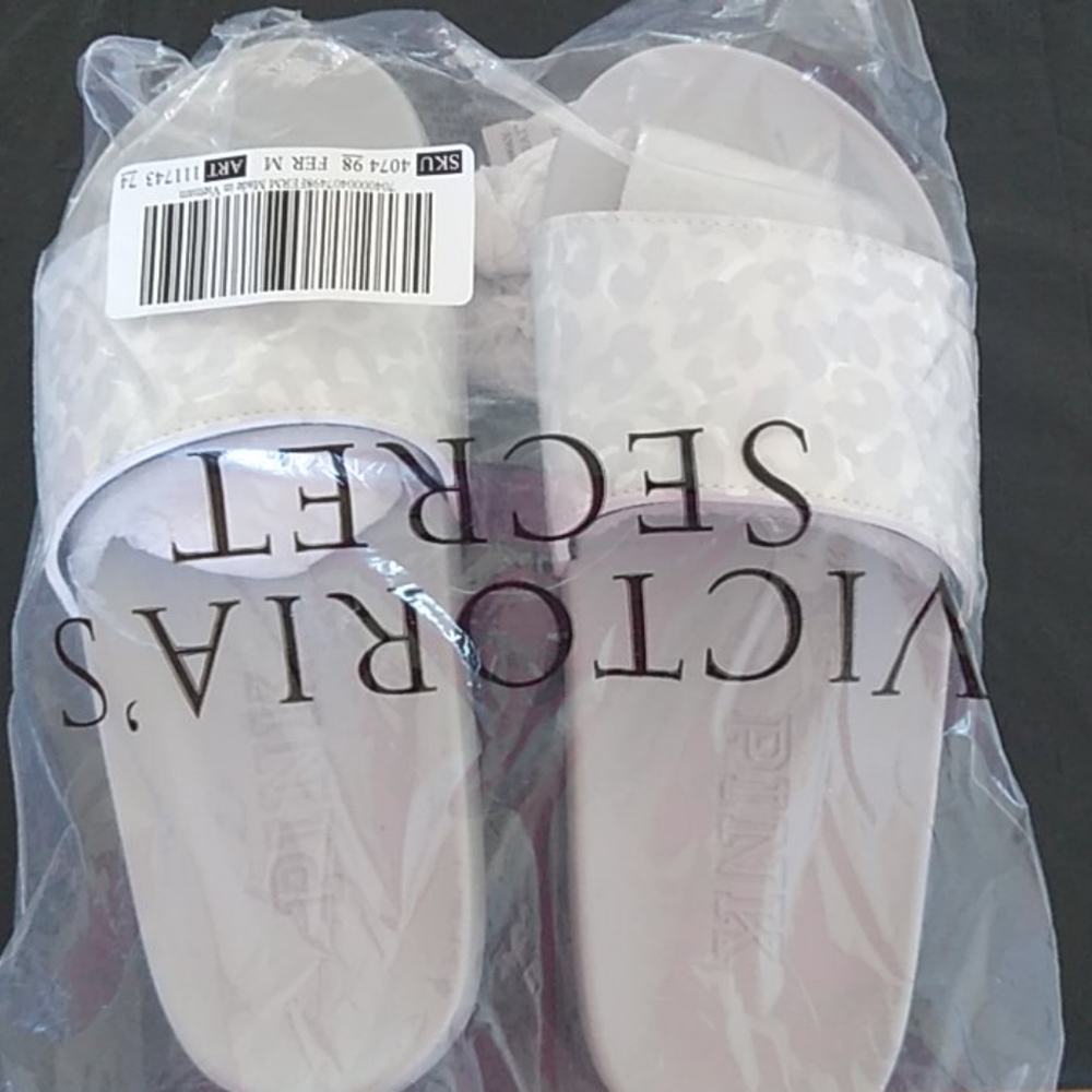 Slipper slides